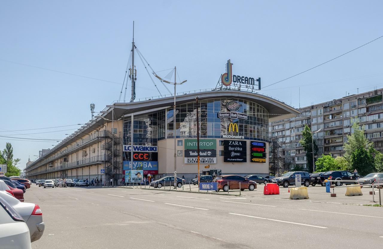 Artal Apartment On Obolonskyi Avenue 16A Kiev Eksteriør bilde