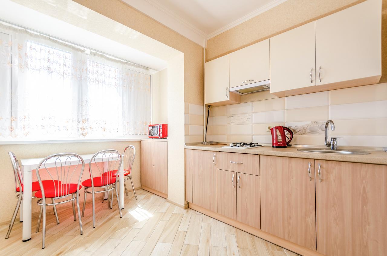 Artal Apartment On Obolonskyi Avenue 16A Kiev Eksteriør bilde