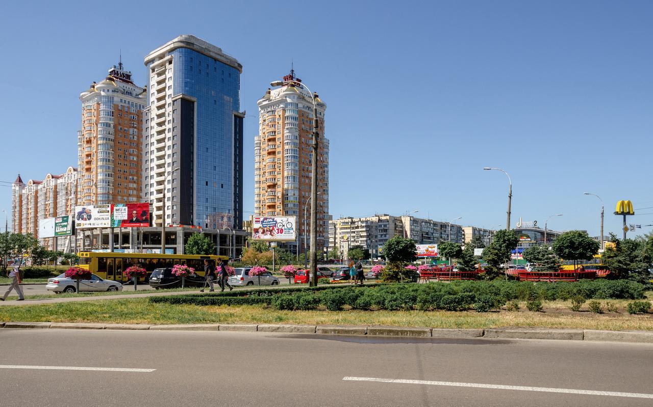 Artal Apartment On Obolonskyi Avenue 16A Kiev Eksteriør bilde