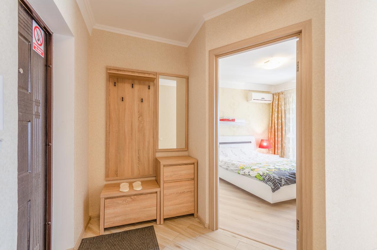 Artal Apartment On Obolonskyi Avenue 16A Kiev Eksteriør bilde