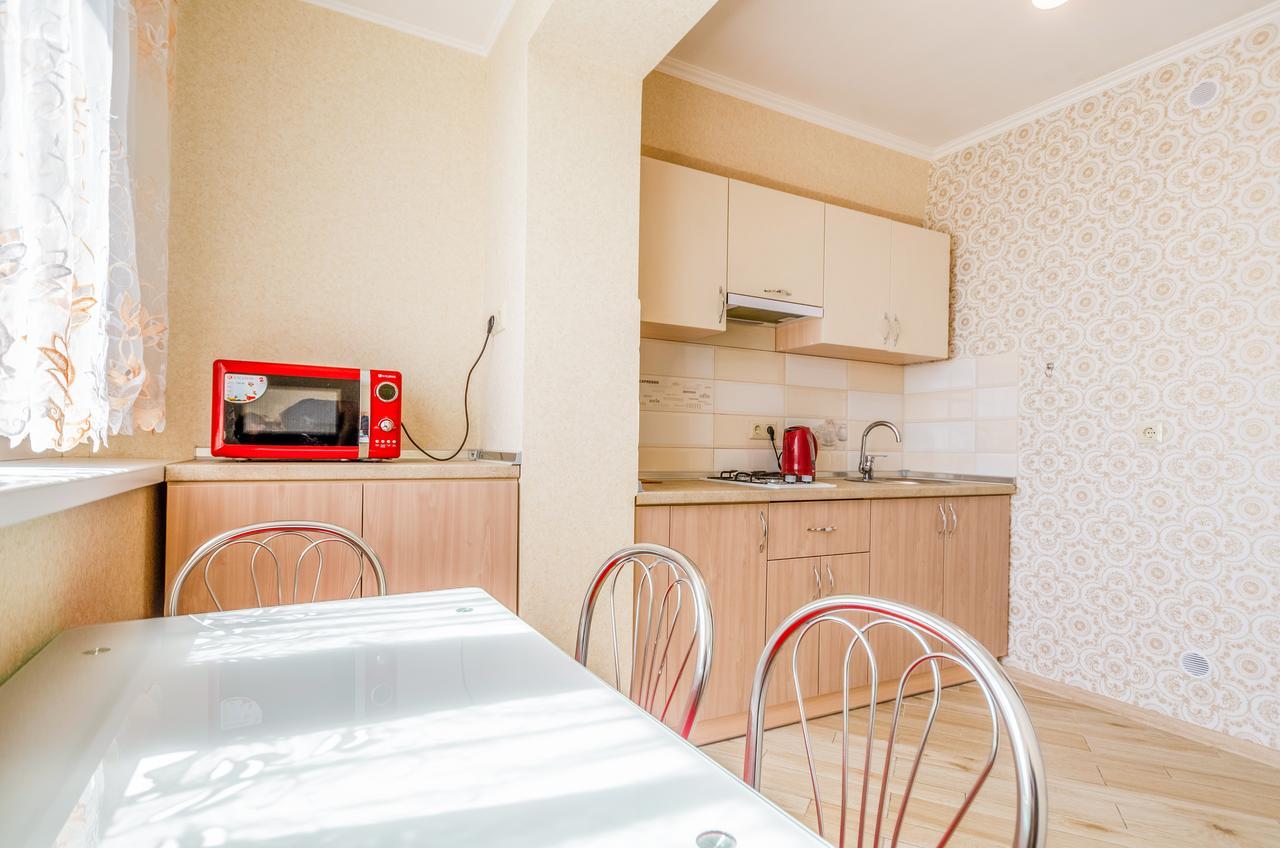 Artal Apartment On Obolonskyi Avenue 16A Kiev Eksteriør bilde