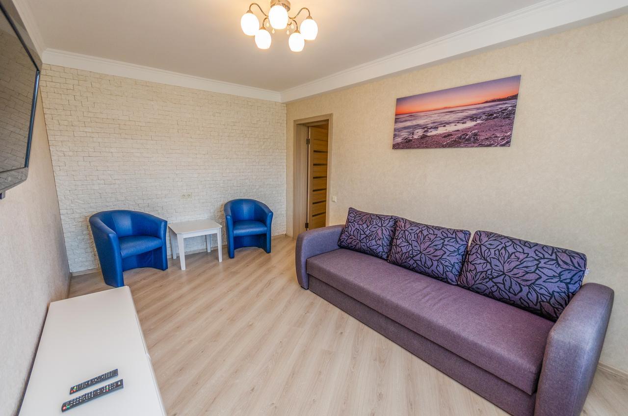 Artal Apartment On Obolonskyi Avenue 16A Kiev Eksteriør bilde